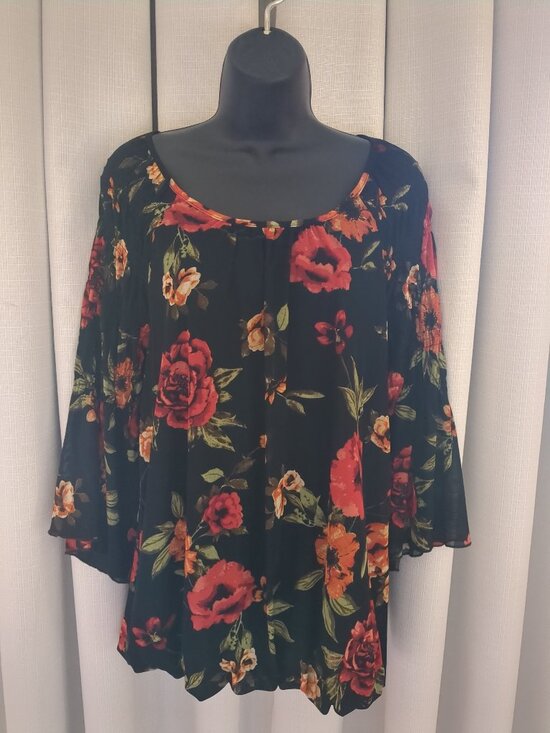 Ember Tops - M Black Blouse / Top  with Red & Orange Flowers Green Petals